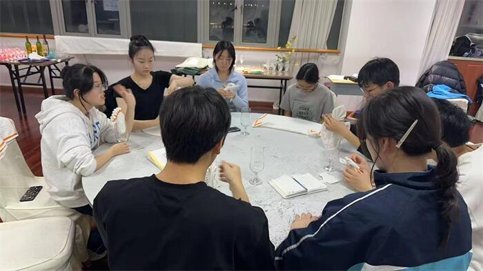 酒店服务项目实训 (2).jpg