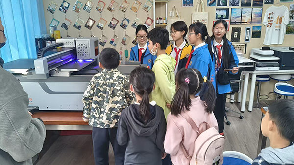 10 文创徽章设计 (2).jpg 10 文创徽章设计 (2).jpg